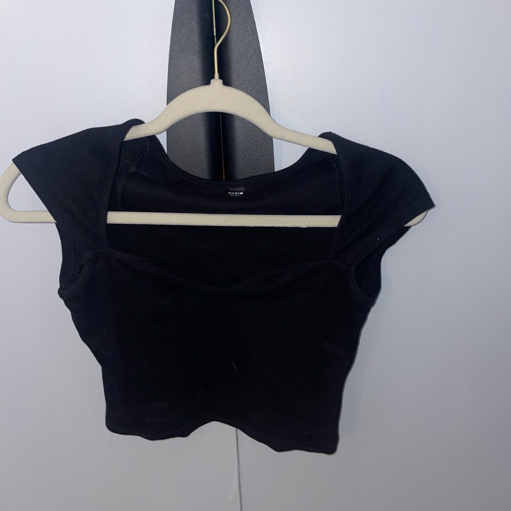 Black cup sleeve top